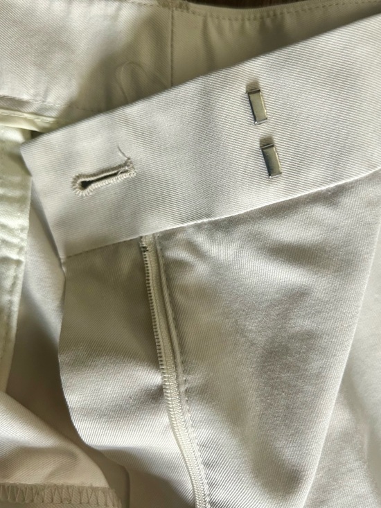 Brooks Brothers Women's Cream-White Bermuda Shorts - Picture 3 of 11
